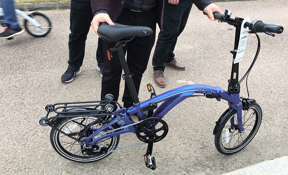 Folding Style Dahon News 2019 Dahon Launch D8 Dahon Curl i14